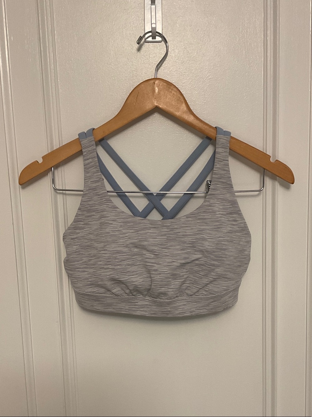 Lululemon energy bra - (size 6)